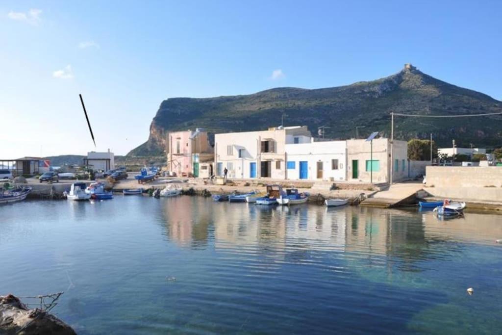 Il Cubo, Monovano Col Mare Su Tre Fronti. Favignana Extérieur photo